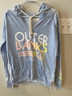 blue outer banks hoodie
brand ocean drive
size small